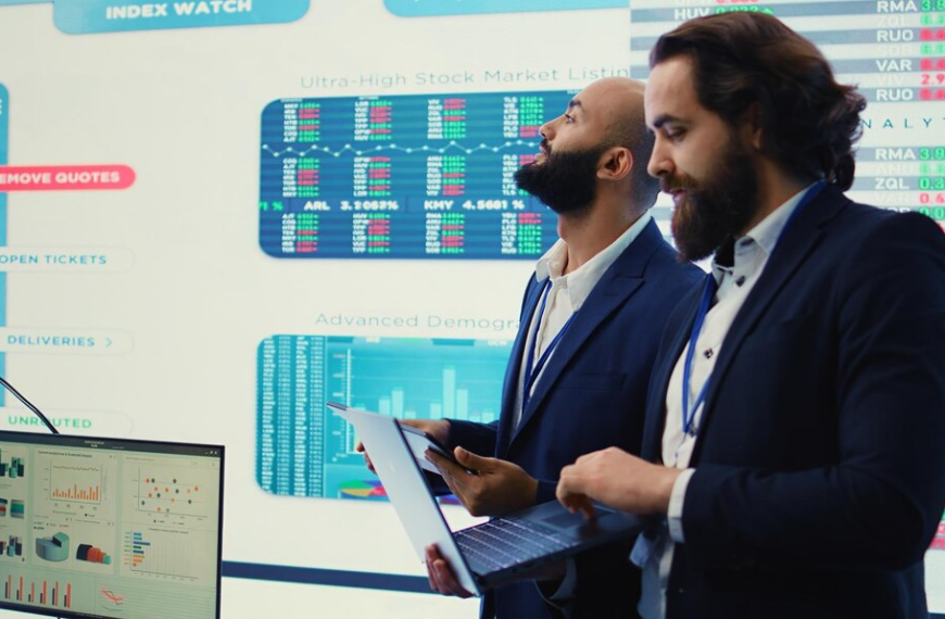 How Trade Business Management Software Simplifies Business Administration